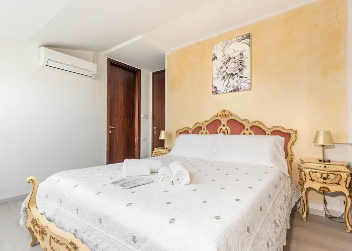 Residenza Bra 招待所 4*