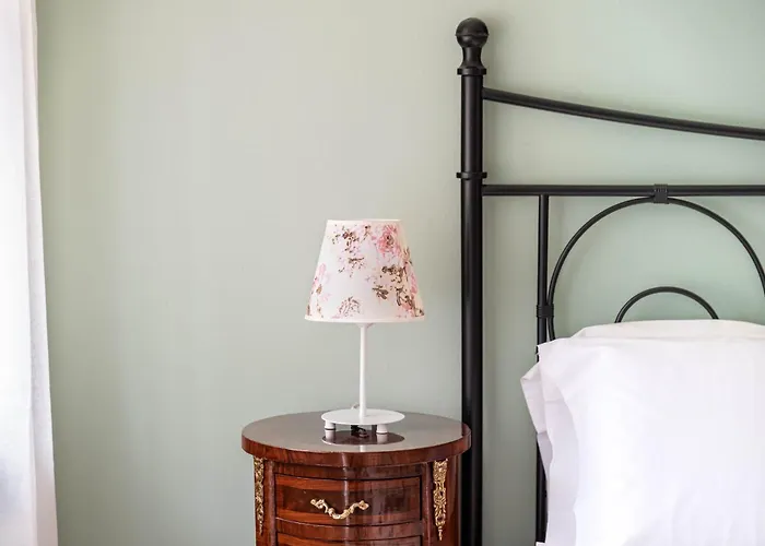 招待所 Residenza Bra 4*