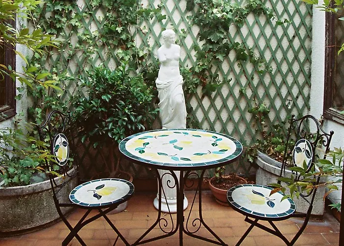 Residenza Bra 招待所 4*